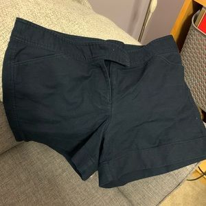 EUC Ann Taylor Signature Shorts Size 8